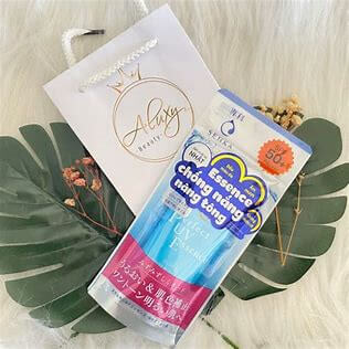 Tinh Chất Chống Nắng Senka Nâng Tông Sáng Mượt Da Dầu 50g